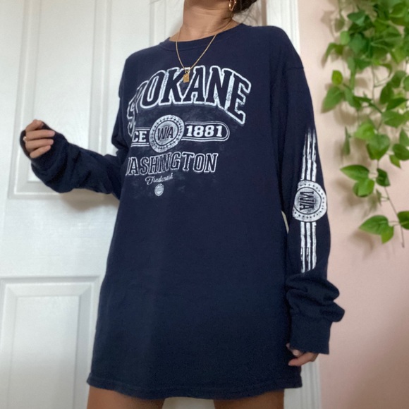 *SOLD* Washington Graphic Long Sleeve - Picture 2 of 5